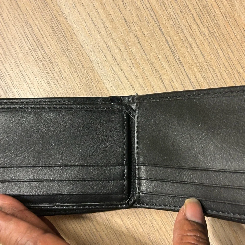 Columbia Black Leather Wallet